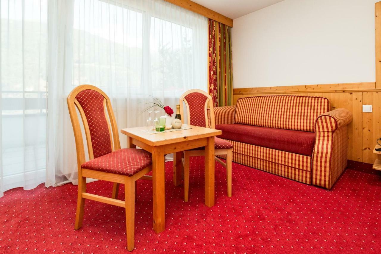 Familienhotel Alpina All Inklusive Wenns Exteriör bild