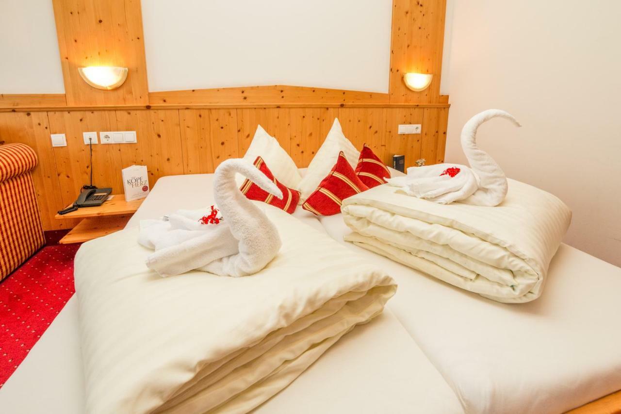 Familienhotel Alpina All Inklusive Wenns Exteriör bild