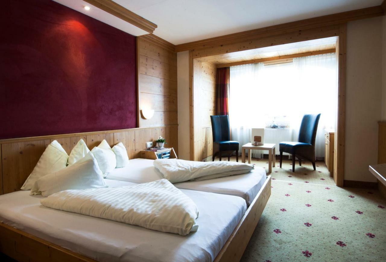 Familienhotel Alpina All Inklusive Wenns Exteriör bild